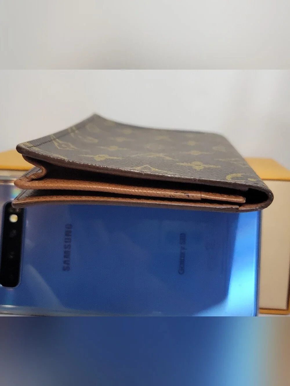 Louis Vuitton guaranteed authentic+authentic
